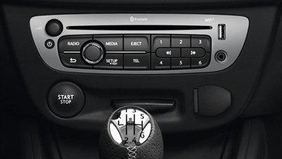 Renault Carminat TomTom LIVE - Radio