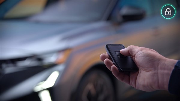 carte Renault et l'ouverture du coffre - Austral full hybrid E-Tech - Renault