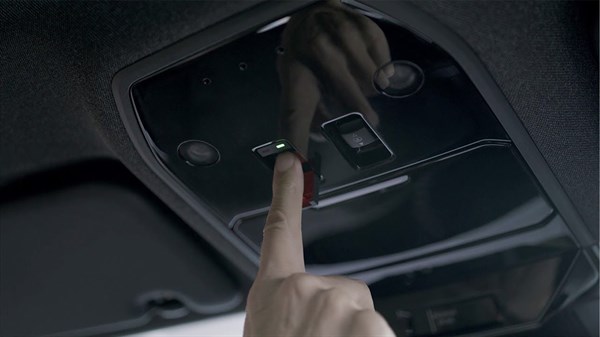 assistance connectée appel d'urgence (e-call) - Austral full hybrid E-Tech - Renault