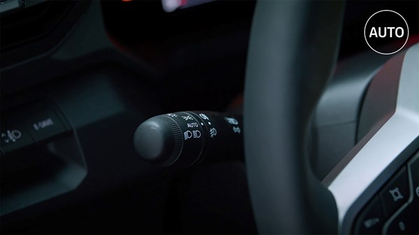 feux et commutation automatique - Renault Duster