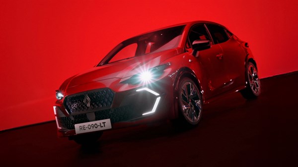 film reveal - Renault Clio