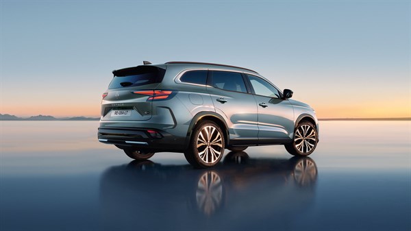 LLD - financement et services - Renault Espace E-Tech full hybrid