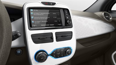 Renault ZOE - focus sur écran R-LINK Evolution avec application Z.E. Trip