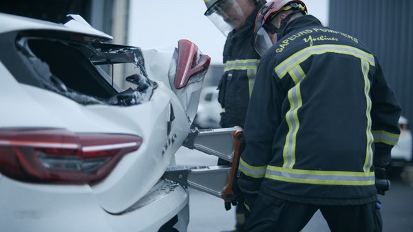 désincarcérer les passagers - Renault & les sapeurs-pompiers